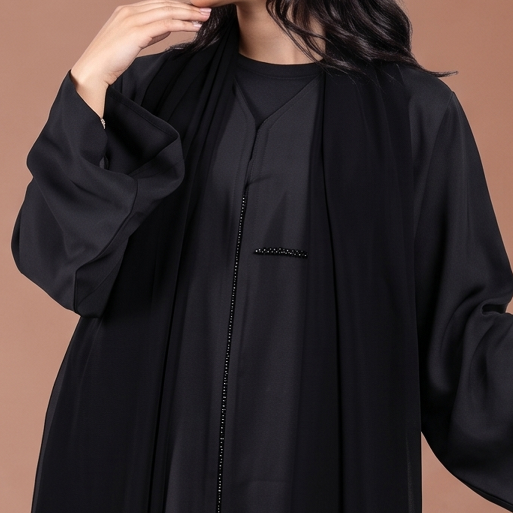 ‎ عباية نسائية عملية بلون أسود
