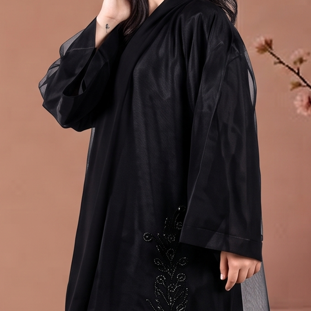 ‎ عباية نسائية بتصميم مميز أسود