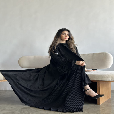 عباية قمراء